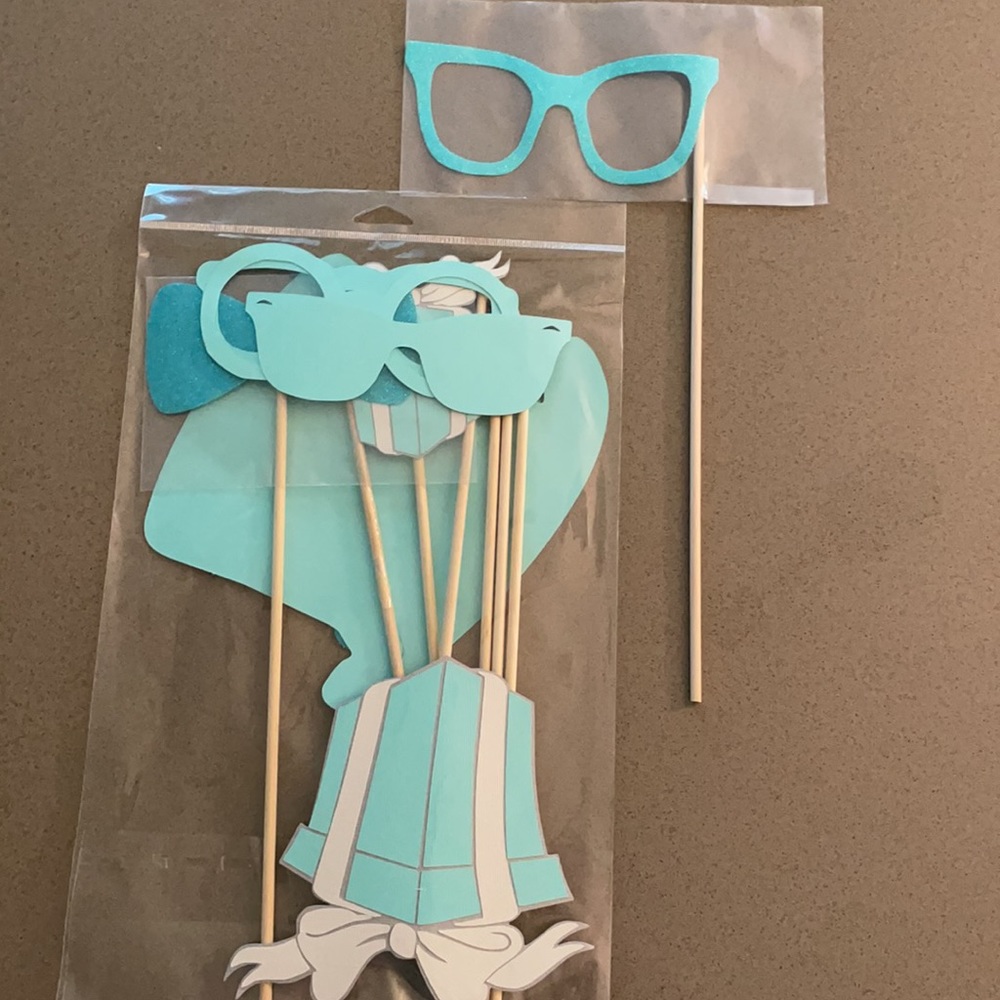 Photo Booth Props - Picture 7 of 16